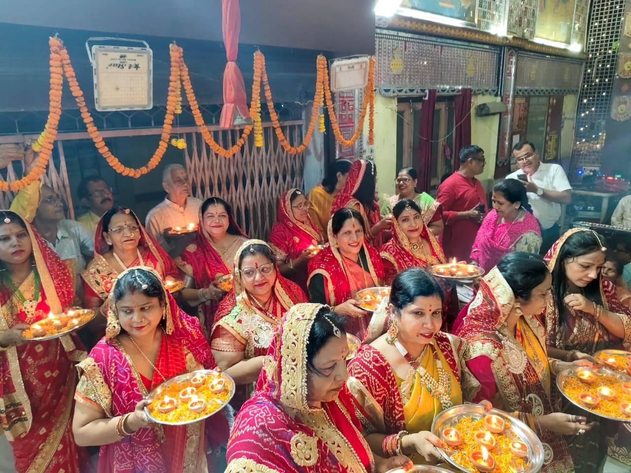 जय दादी की जयकारों से भक्तिमय हुआ राणी सती मंदिर, 13 सुहागन महिलाओं की महाआरती बनी आस्था का अनुपम दृश्य