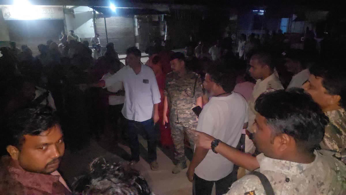 गिरिडीह में जन्मदिन मनाकर लौट रहे दो युवकों की सड़क हादसे में मौत