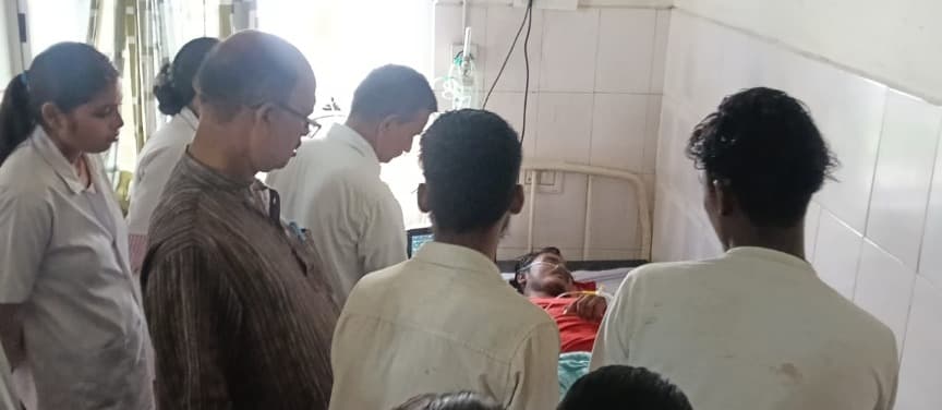 उल्टी-दस्त से पीड़ित युवक की इलाज के दौरान मौत, गांव में पसरा मातम