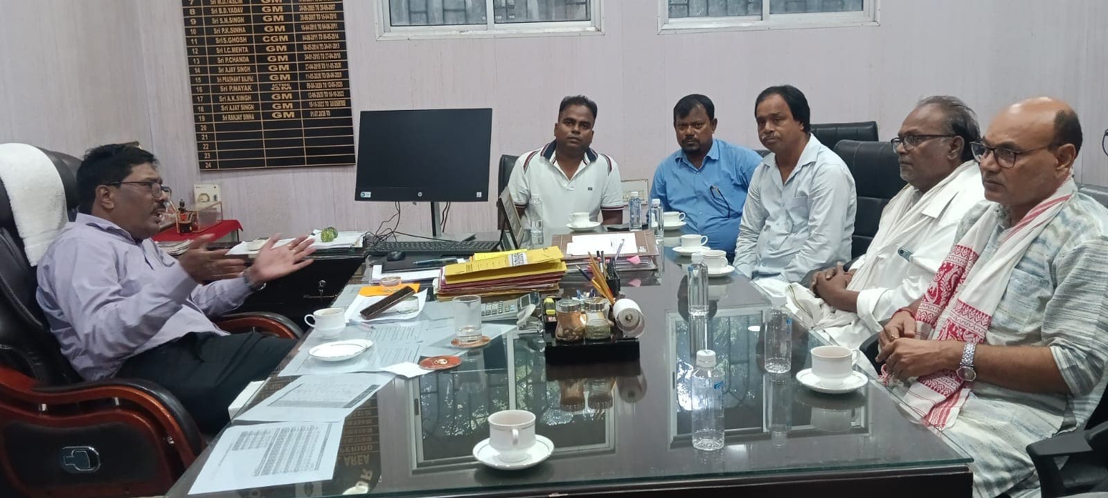 पानी की समस्या को लेकर महाप्रबंधक से मिला अखिल झारखंड कोयला श्रमिक संघ