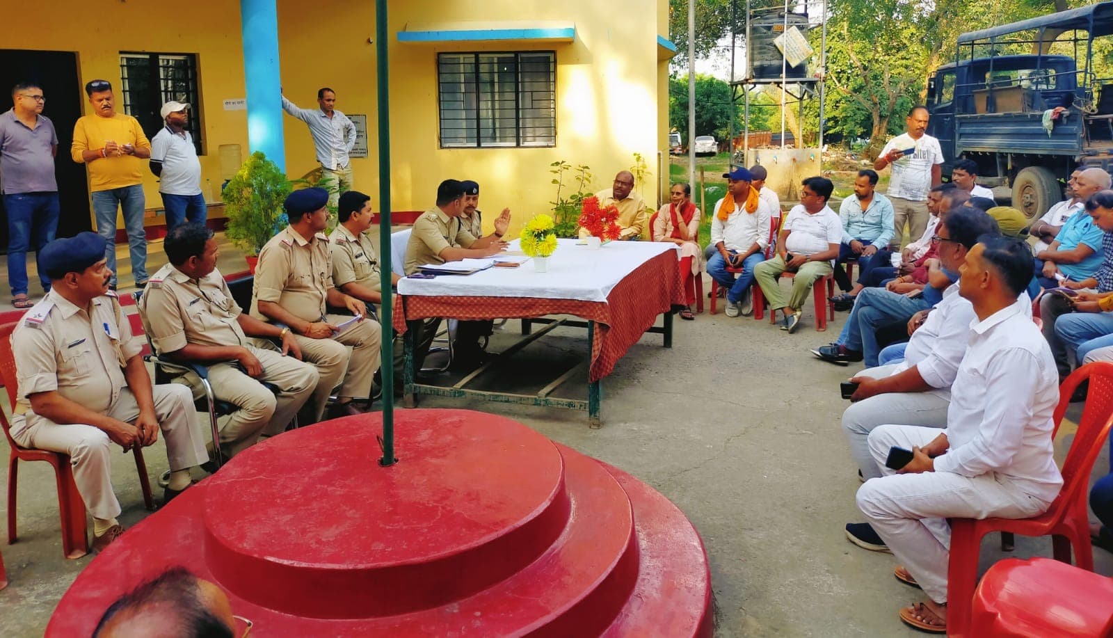 पूजा पंडालों में अग्नि सुरक्षा व्यवस्था और सीसीटीवी कैमरा लगाना सुनिश्चित करें