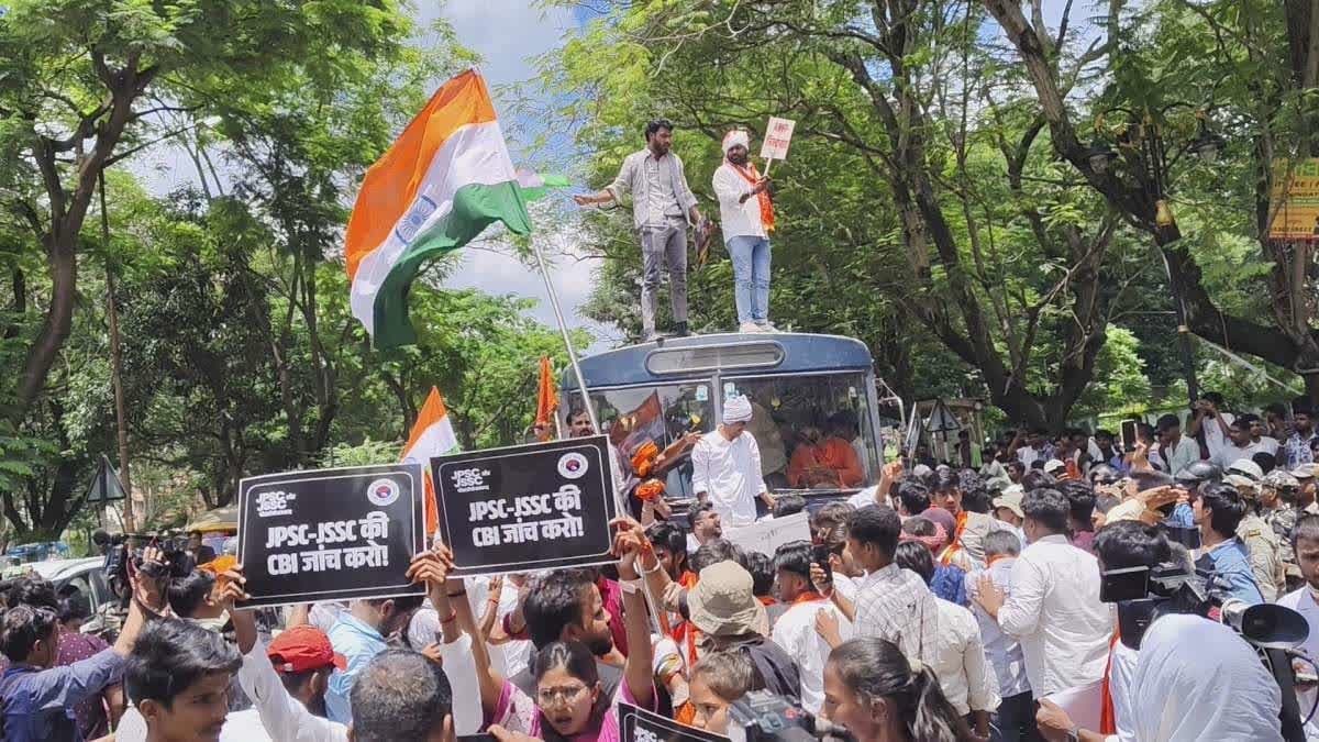 झारखंड बंद के दौरान ABVP कार्यकर्ताओं पर पुलिस की कार्रवाई, कई छात्र हिरासत में