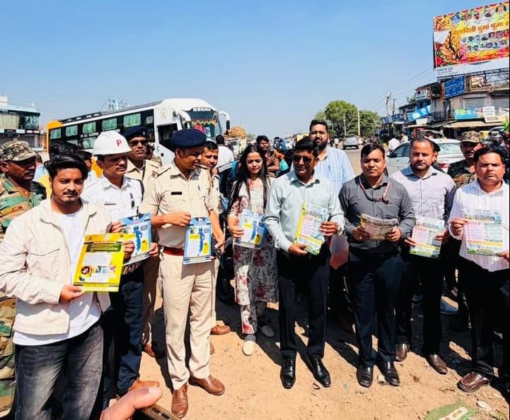 रांची ग्रामीण क्षेत्रों में सड़क सुरक्षा अभियान, 700 चालकों को जागरूक किया
