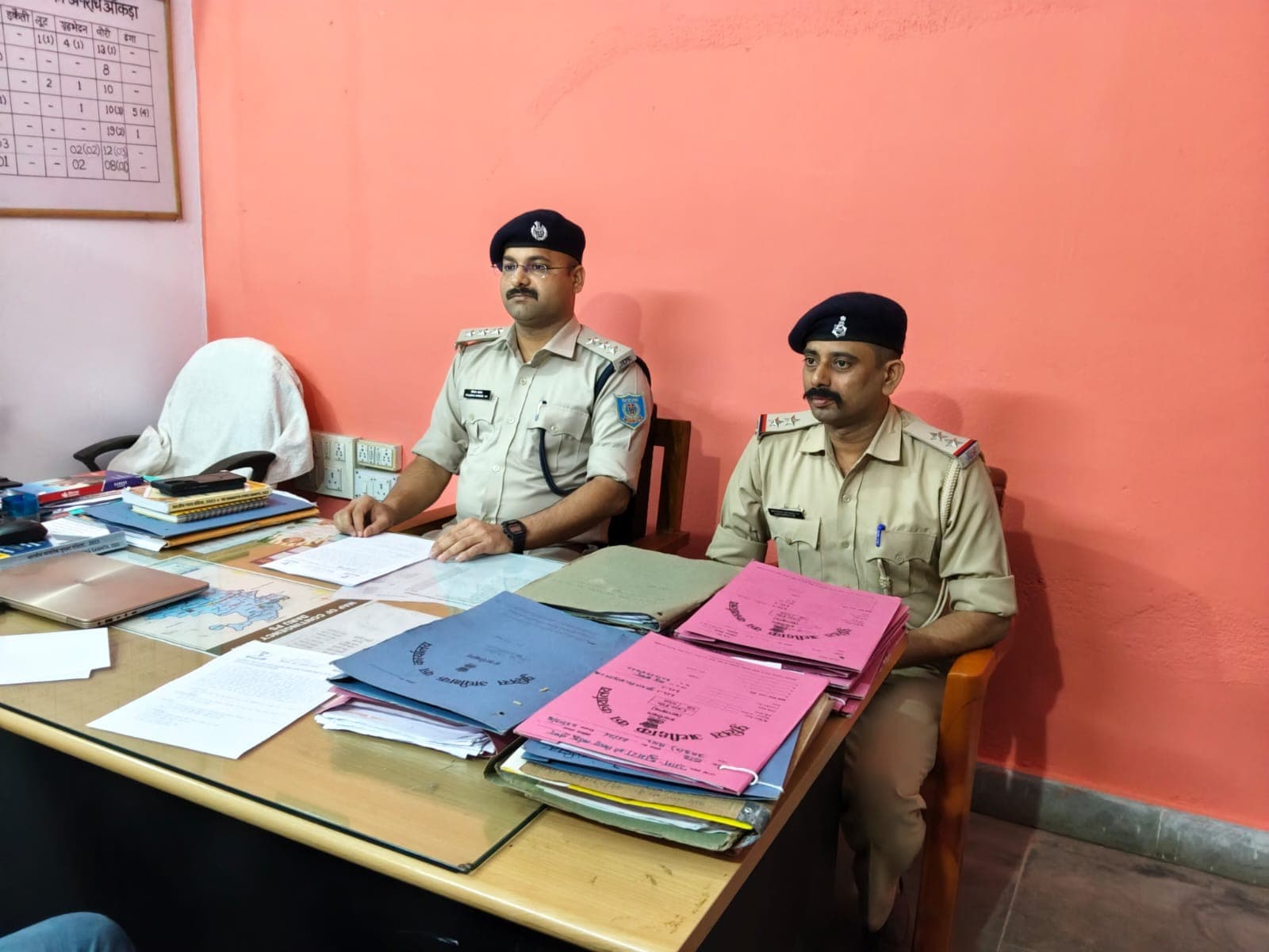 हजारीबाग में पुलिस की बड़ी कार्रवाई: अवैध विदेशी शराब का जखीरा बरामद