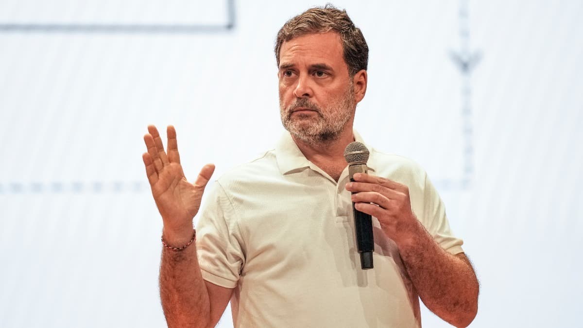 राहुल गांधी ने ज्ञानेश कुमार पर फॉर्म-6 बदलने का आरोप लगाया