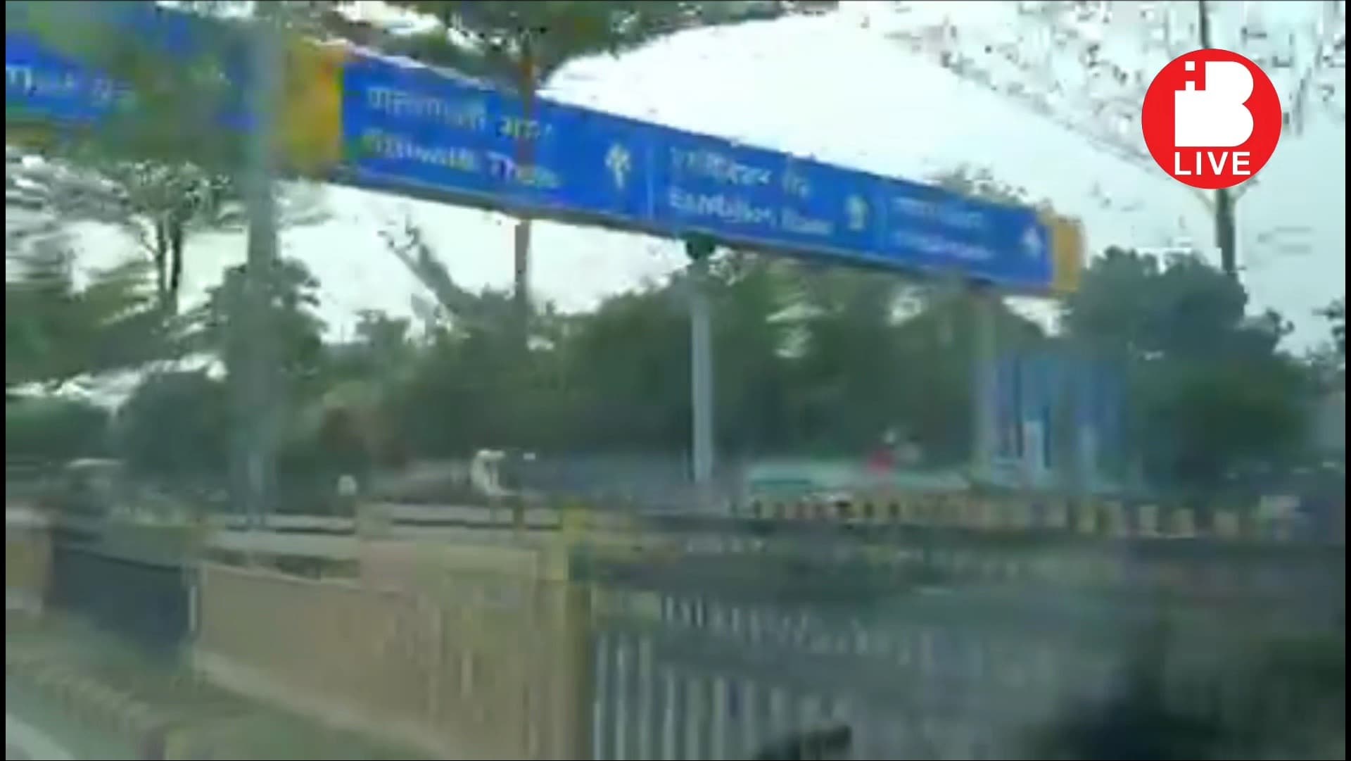 बेली रोड पर नई ट्रैफिक व्यवस्था फिलहाल टली, दोनों लेन में जारी रहेगा आवागमन