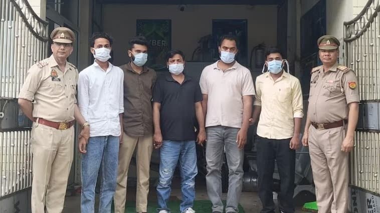नोएडा एयरपोर्ट पर नौकरी दिलाने के नाम पर ठगी, पांच आरोपी गिरफ्तार