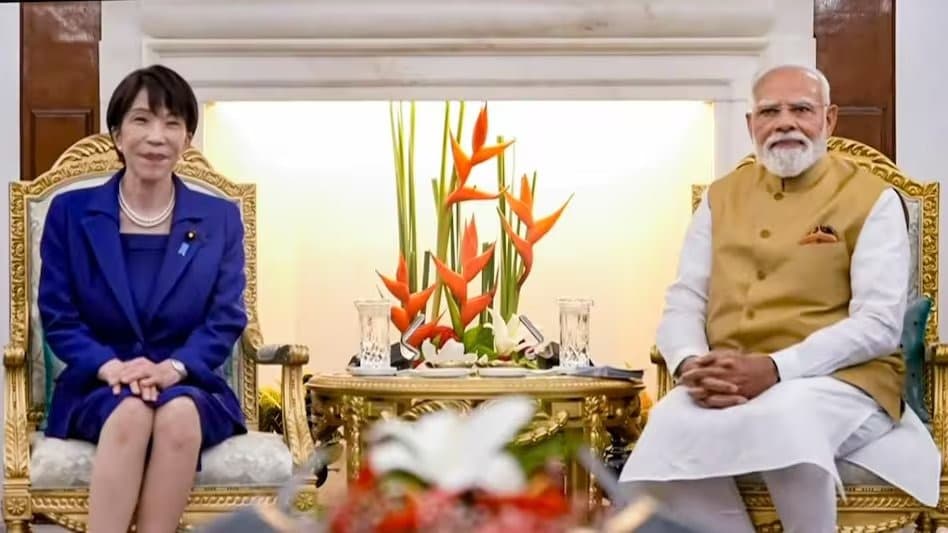 'छोटी बहन' कहकर पीएम मोदी ने किया जापानी पीएम का स्वागत, फार्मा-डिफेंस समेत कई अहम समझौतों पर बनी सहमति