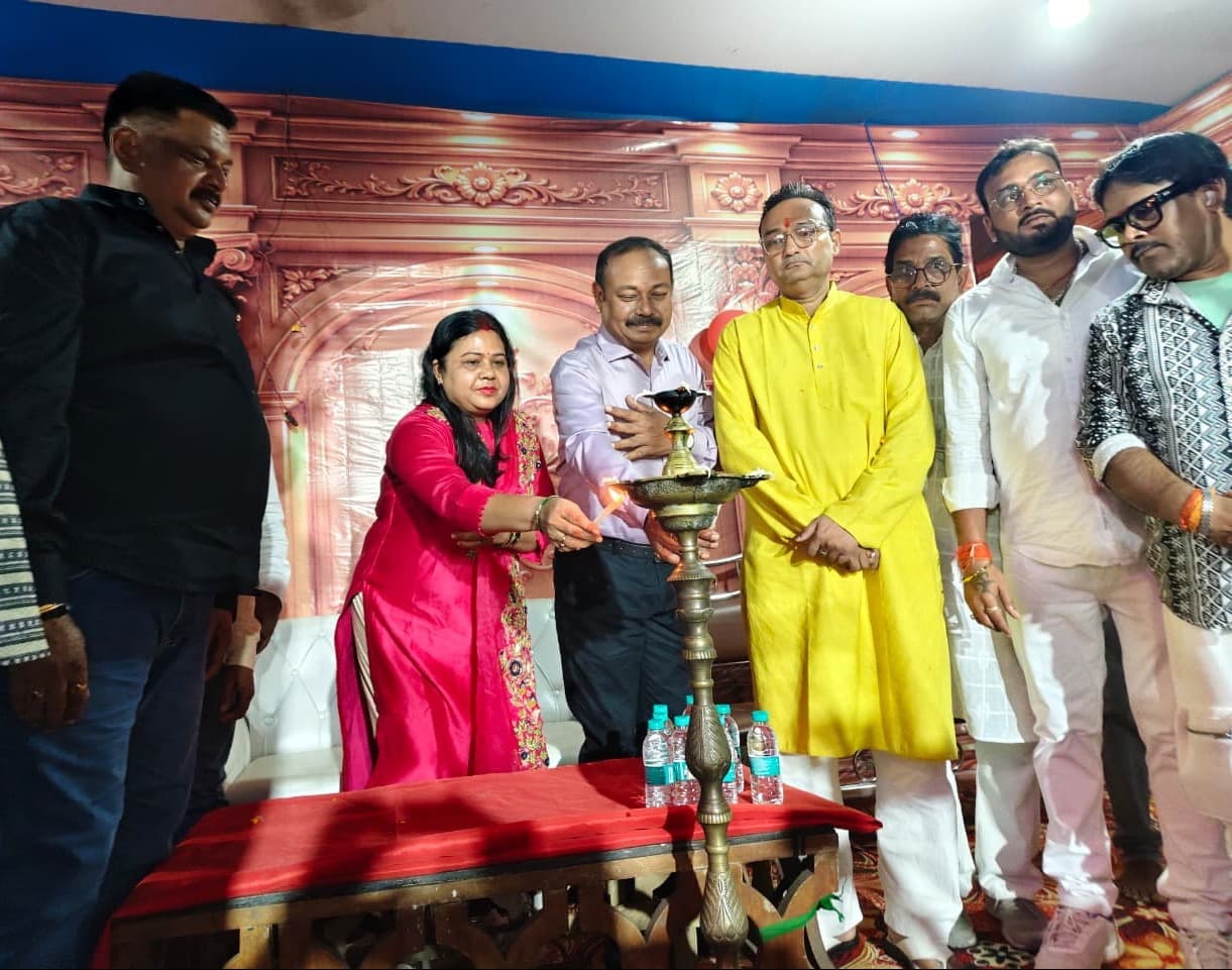 गांधी मैदान मटवारी में डिज्नीलैंड मेला सह प्रदर्शनी का भव्य शुभारंभ, उमड़ी लोगों की भीड़
