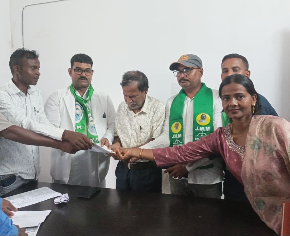 खान-खनिज संशोधन विधेयक के विरोध में झामुमो का धरना-प्रदर्शन  