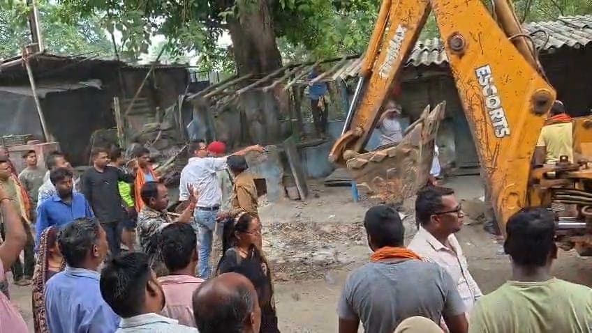 विष्णुगढ़ में फिर चलेगा बुलडोजर, शनिवार से अतिक्रमण हटाने का अभियान