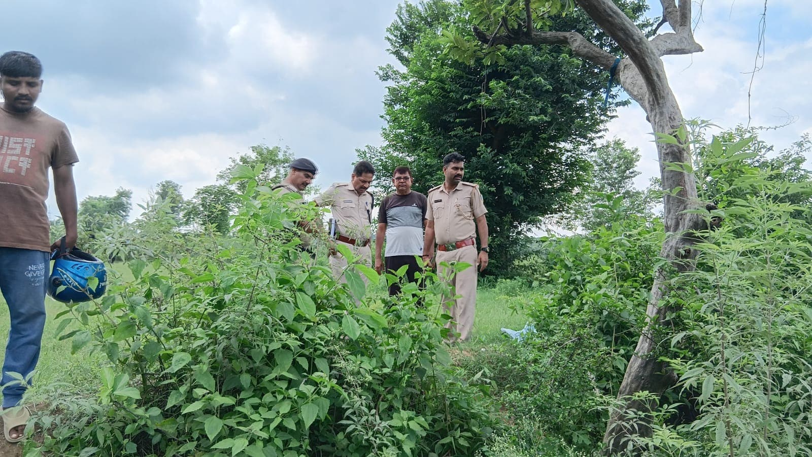 तांतरी में झाड़ियों के बीच मिला अज्ञात युवक का शव, मौके से जहर की डिब्बी बरामद