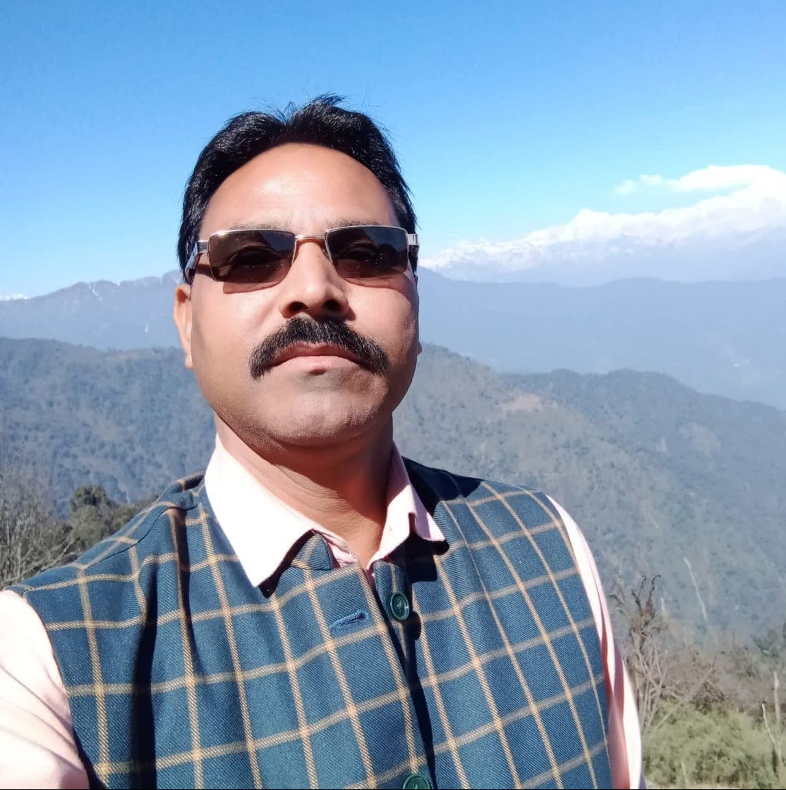 अस्पताल की बैठकों से पंचायत प्रतिनिधियों को दूर रखना उचित नहीं : बीरेंद्र रजक