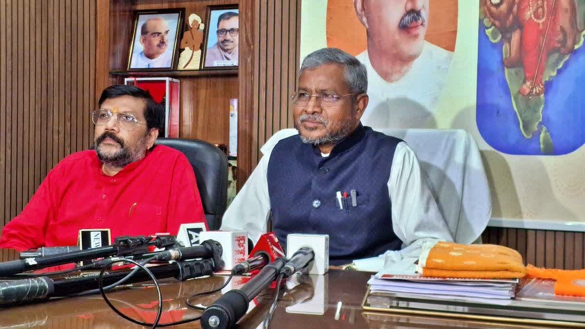 राजस्व में गिरावट पर सियासत तेज