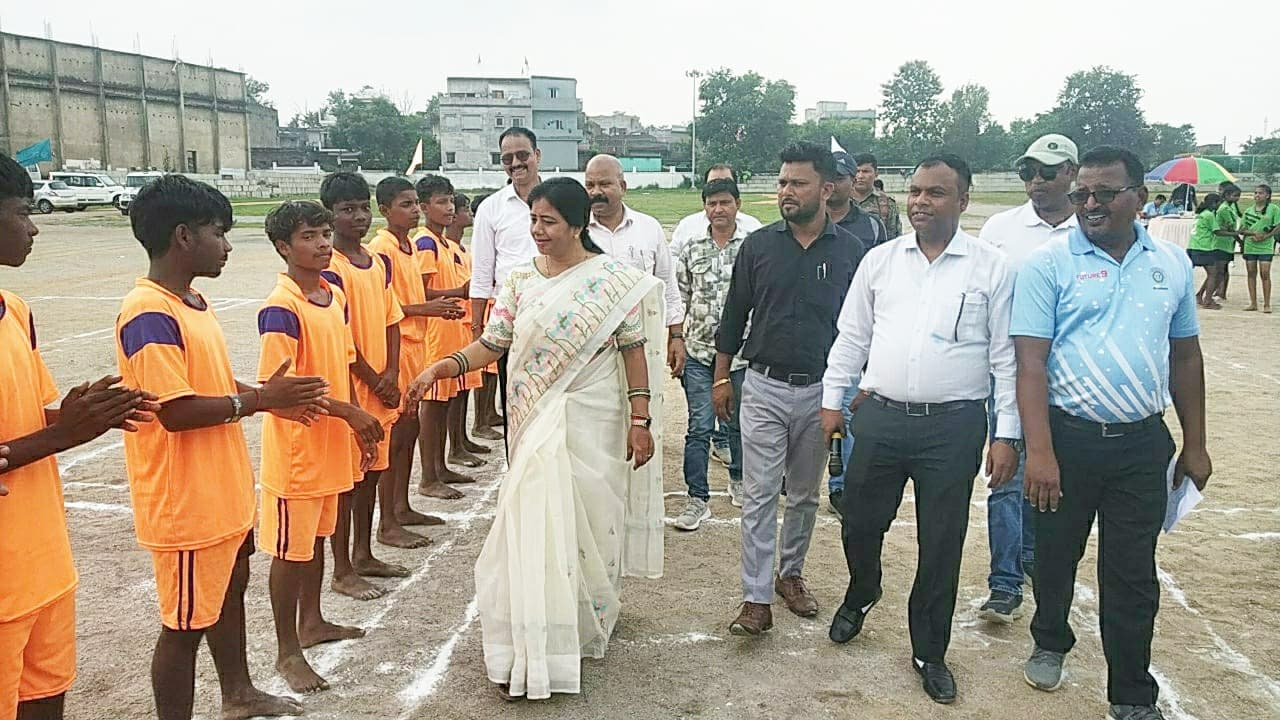 खेलो झारखंड प्रतियोगिता का रामगढ़ में भव्य आगाज, मैदान में दिखा खिलाड़ियों का दम