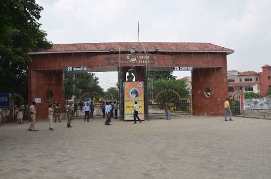 विभावि के UCET में संस्कृत भाषा प्रमाणपत्रीय पाठ्यक्रम का सफल समापन