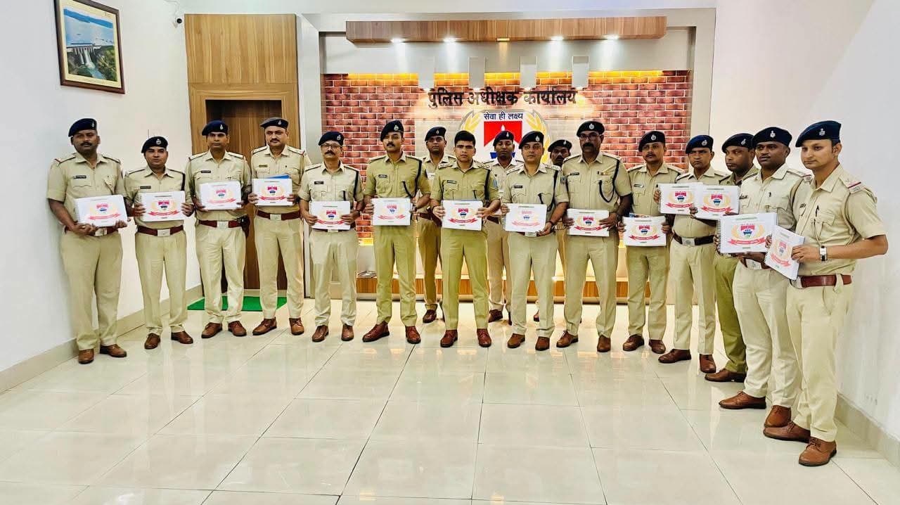 रामगढ़ पुलिस की डिजिटल क्रांति: 1971 अपराधी अब पुलिस की ऑनलाइन निगरानी में, 36 सदस्यीय विशेष विंग करेगा हर गतिविधि पर नजर