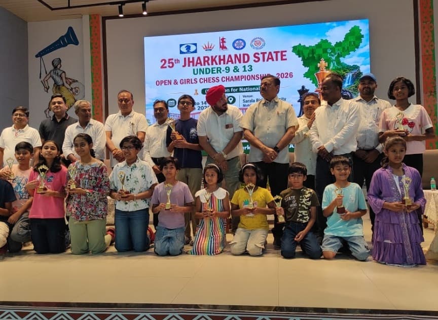 डीएवी बरही की स्वस्तिका प्रजापति ने रचा इतिहास, राज्य जूनियर शतरंज में रजत पदक के साथ राष्ट्रीय स्तर के लिए क्वालिफाई