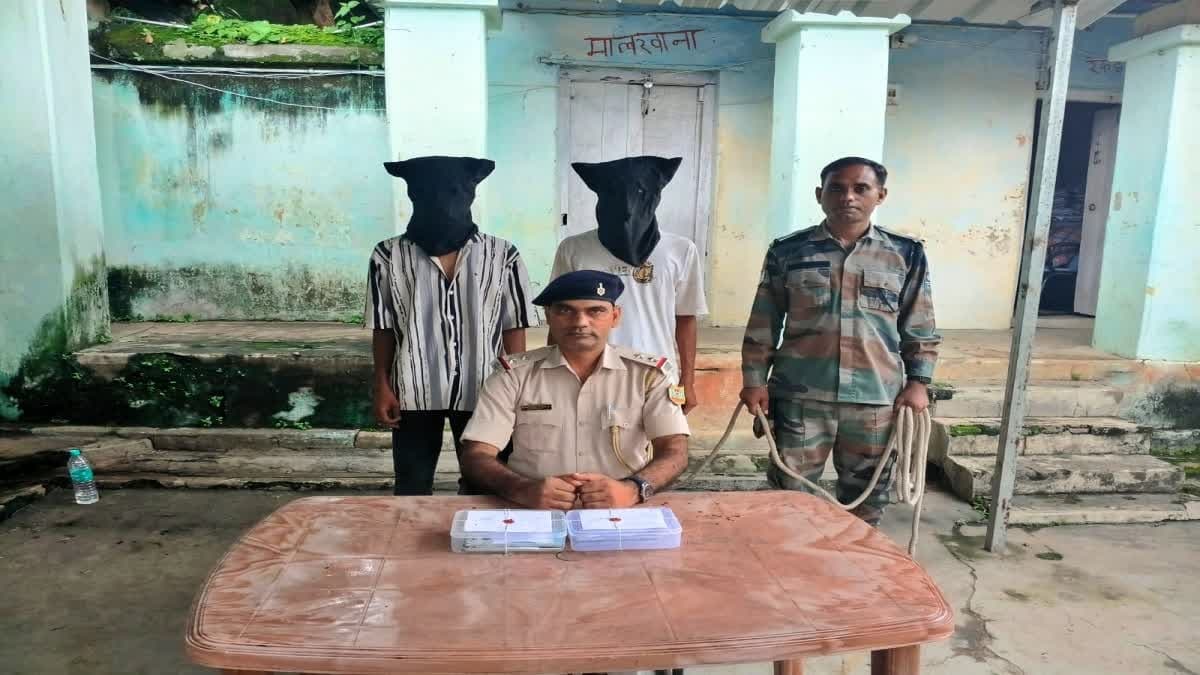 देवघर पुलिस की साइबर अपराधियों पर कार्रवाई, दो आरोपी गिरफ्तार