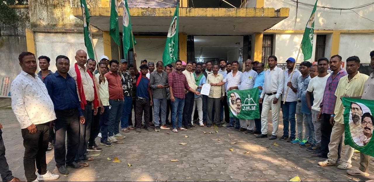 15 दिनों में समस्याओं का समाधान नहीं होने पर चरणबद्ध आंदोलन की चेतावनी