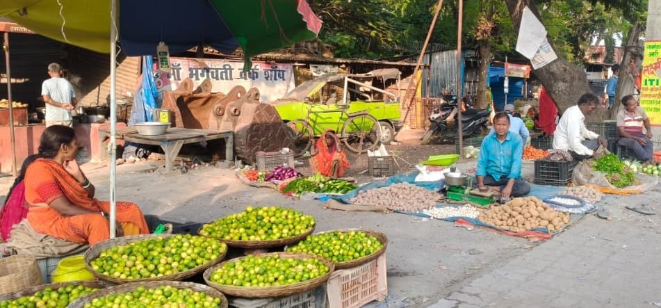 बरही डेली मार्केट को मध्य विद्यालय के समीप किया गया शिफ्ट, धनबाद रोड अतिक्रमण मुक्त होने की जगी उम्मीद