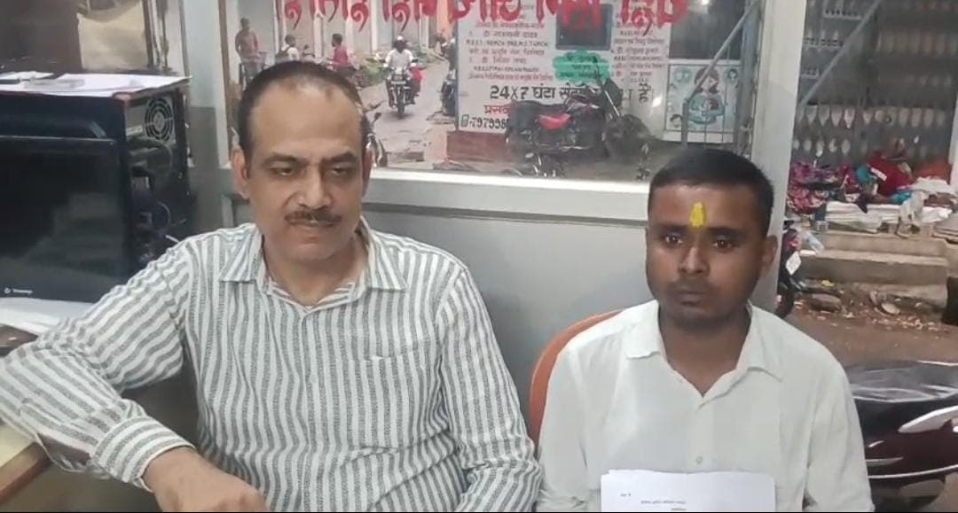 थाना प्रभारी पर कार्रवाई की मांग, इंटक प्रदेश अध्यक्ष ने SP-DIG को सौंपा पत्र