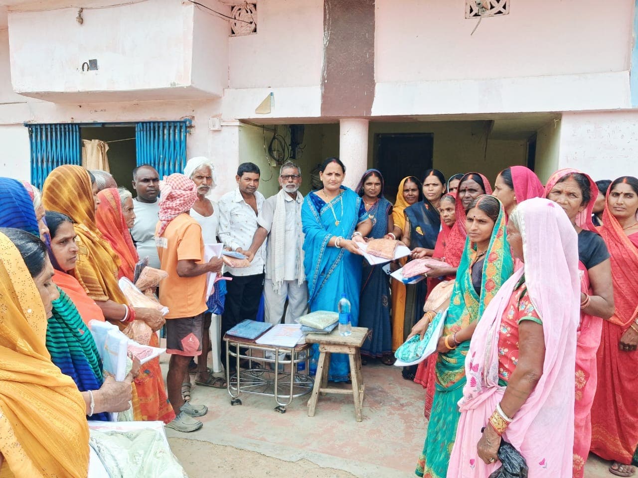 सरकार की कल्याणकारी योजना से खिले लाभुकों के चेहरे