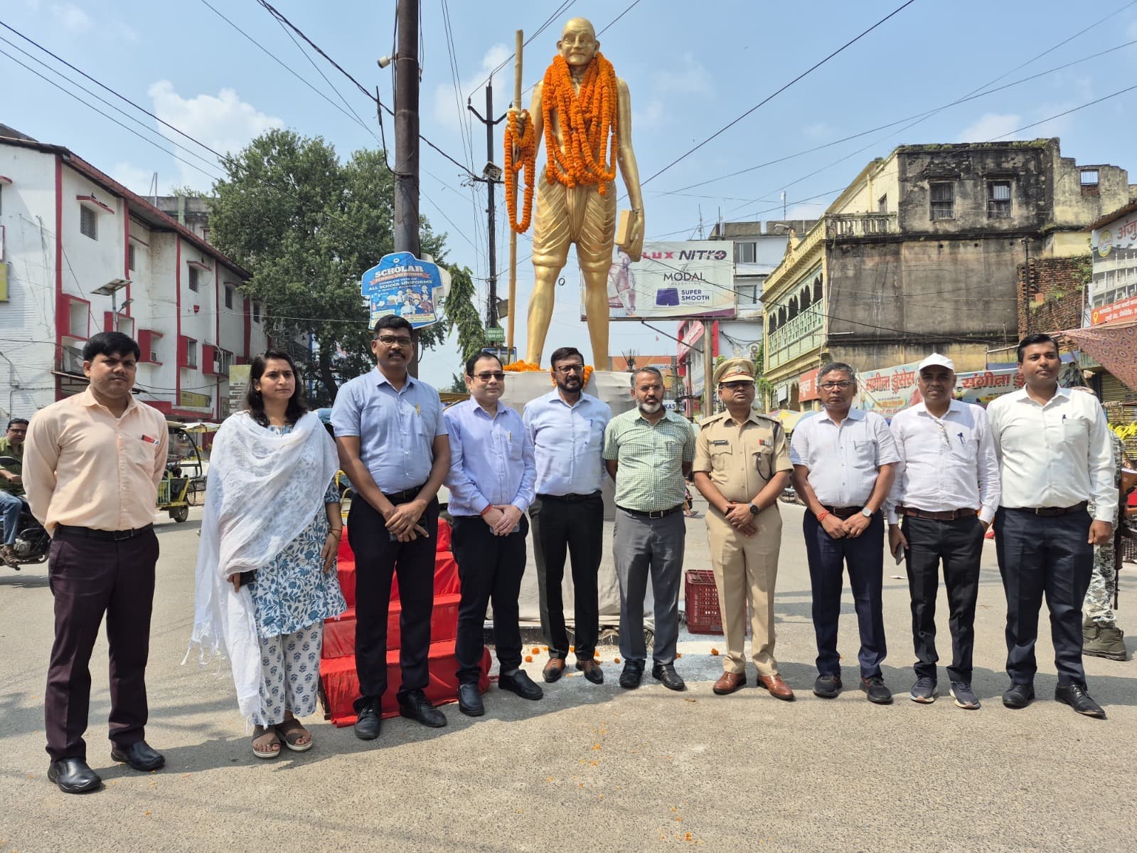 जयंती पर याद किये गए महात्मा गांधी व लाल बहादुर शास्त्री 