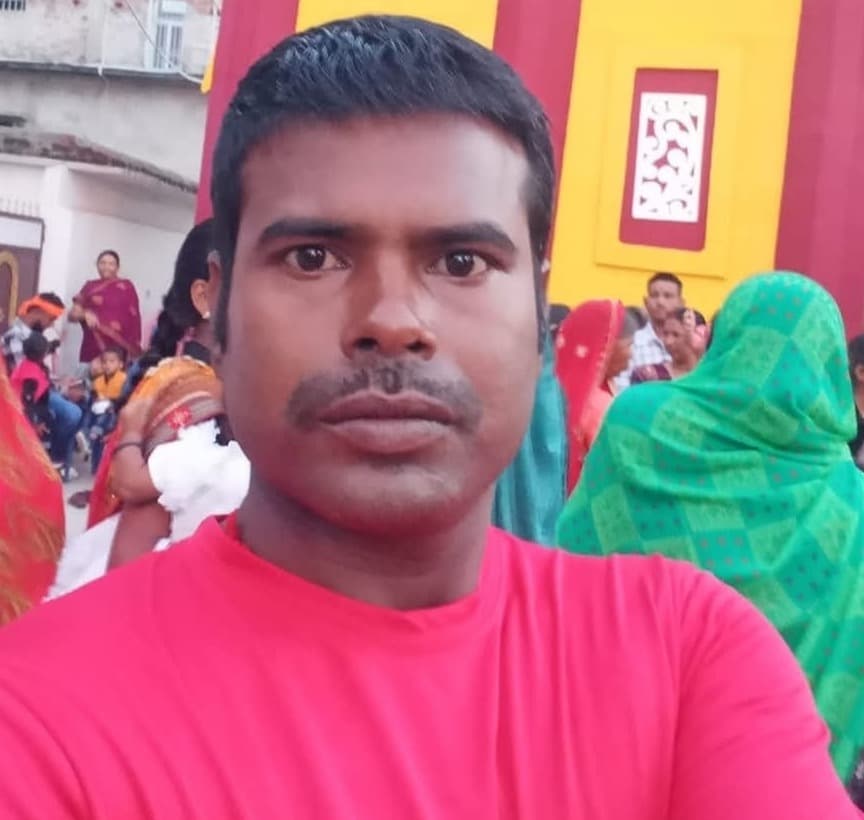 खेत में जुताई के दौरान ट्रैक्टर पलटने से चालक की मौत