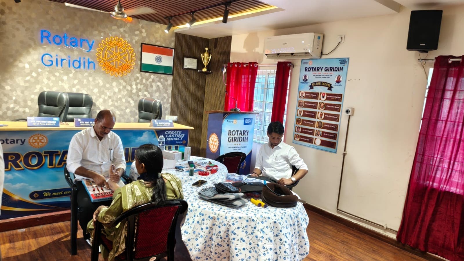 रोटरी का पाँच दिवसीय एक्यूप्रेशर, एवं नेचुरोपैथी कैम्प शुरू