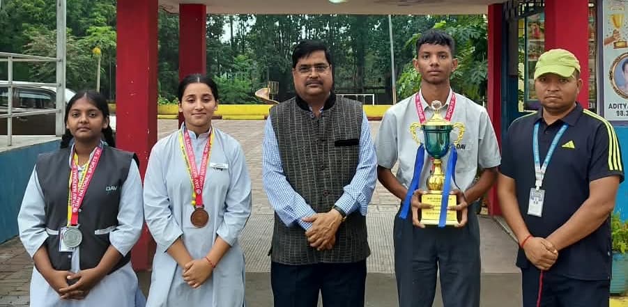 राष्ट्रीय मार्शल आर्ट्स प्रतियोगिता में डीएवी गिद्दी ए के तीन खिलाड़ियों ने जीते पदक