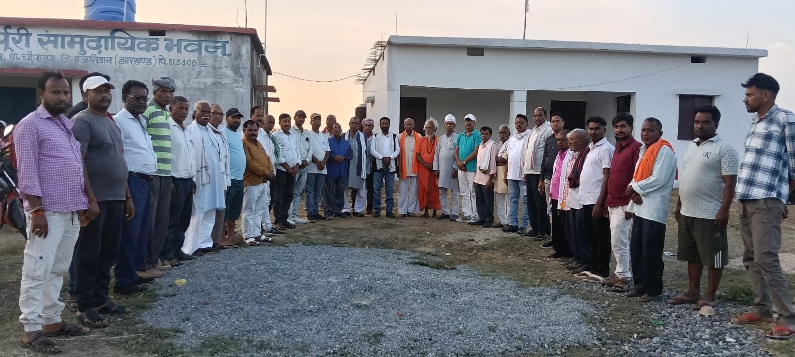 नाई समाज की पहल रंग लाई, 25 साल बाद मुख्यधारा में लौटे सकलदेव ठाकुर