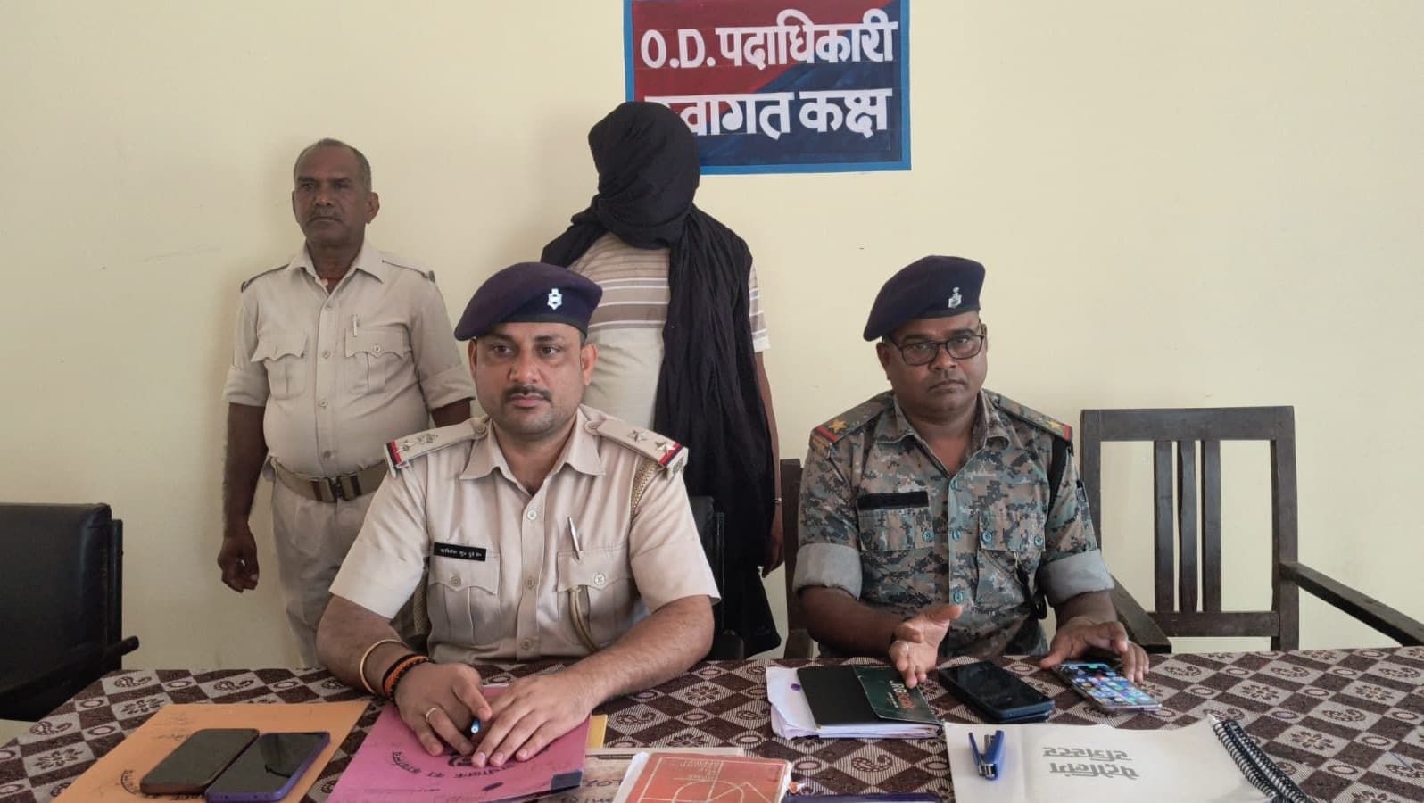 चार आपराधिक मामलों में वांछित कमलेश बैठा गिरफ्तार, न्यायिक हिरासत में भेजा गया