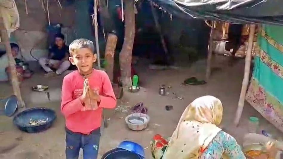 5 साल के मासूम की गुहार का असर, विधायक से पक्का मकान की अपील के बाद हरकत में आया प्रशासन