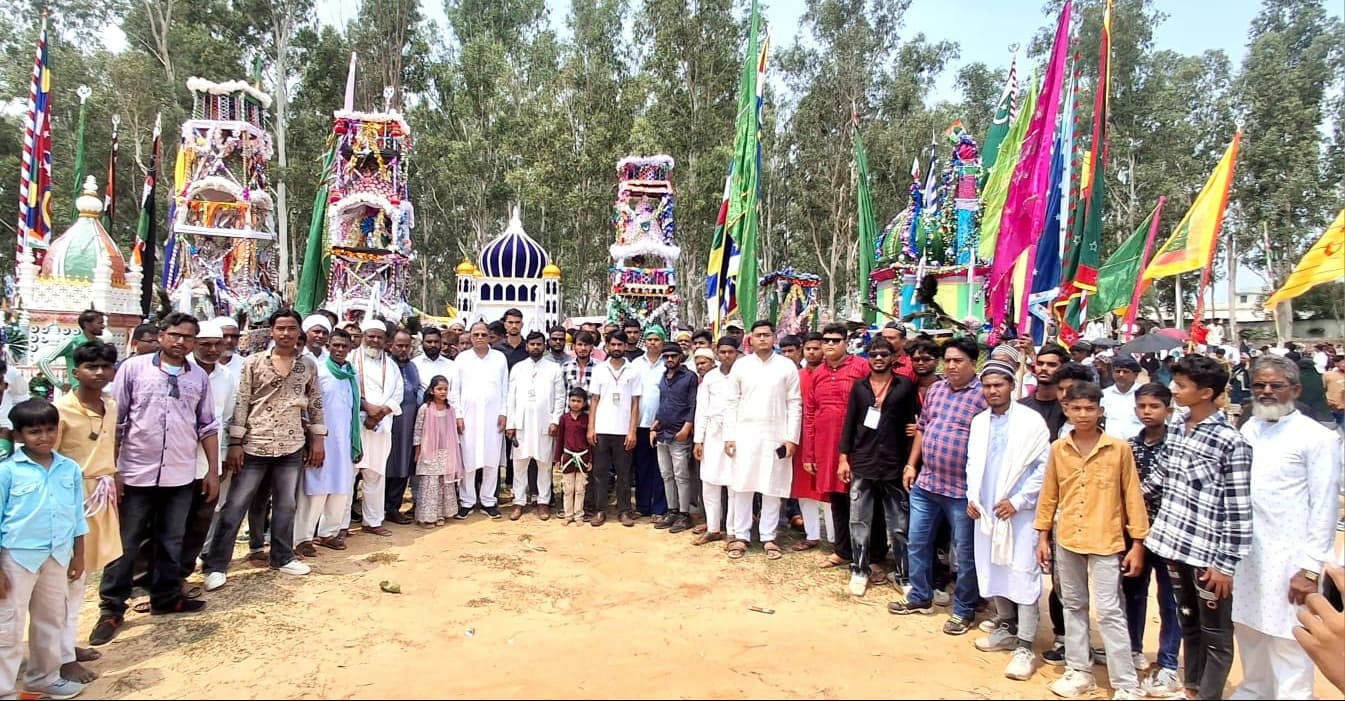 बरकट्ठा में अकीदत और भाईचारे के साथ संपन्न हुआ मुहर्रम, अखाड़ों ने दिखाए हैरतअंगेज करतब
