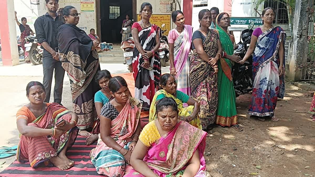 देवघर सदर अस्पताल में सफाई कर्मियों का वेतन चार महीने से बकाया