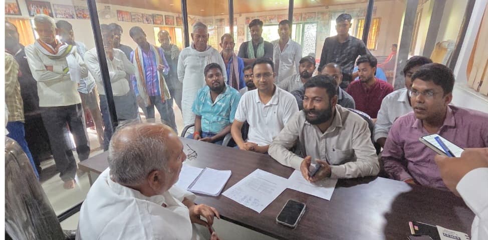 बरही विधायक मनोज कुमार यादव ने सुनीं जनसमस्याएं, अधिकारियों को दिए त्वरित समाधान के निर्देश