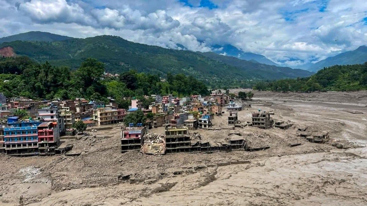 नेपाल की बाढ़ में करीब 100 चीनी नागरिक लापता, चीन ने शुरू किया तलाश अभियान