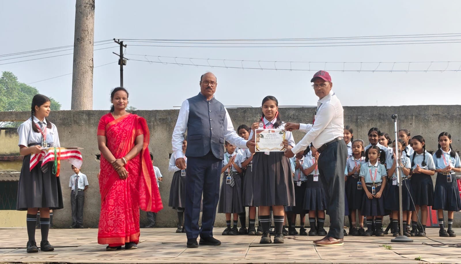 प्रतियोगिता का मुख्य उद्देश्य बच्चों की रचनात्मक प्रतिभा को प्रोत्साहित करना : प्राचार्य 