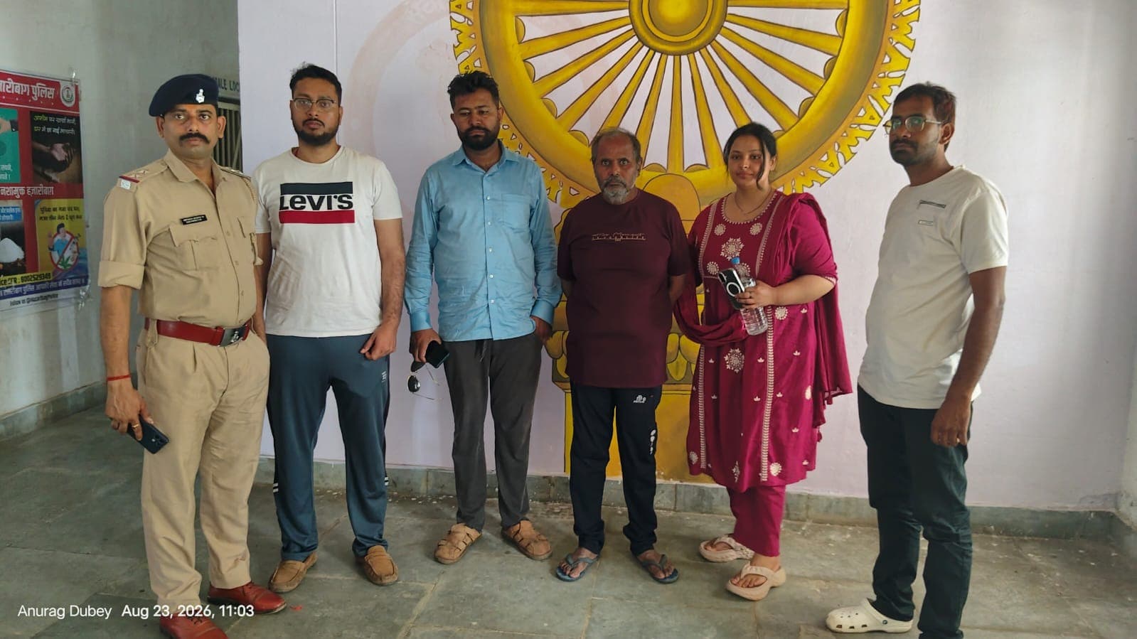 गश्ती के दौरान पुलिस को मिला लापता व्यक्ति, परिवार को सुरक्षित सौंपा