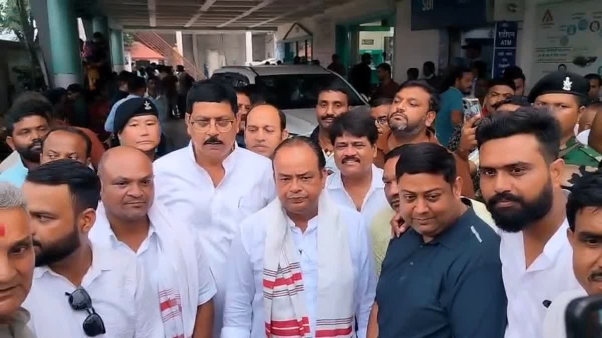 छात्रों पर दर्ज FIR को लेकर स्वास्थ्य मंत्री का बड़ा बयान, बोले- वापस होंगे मामले