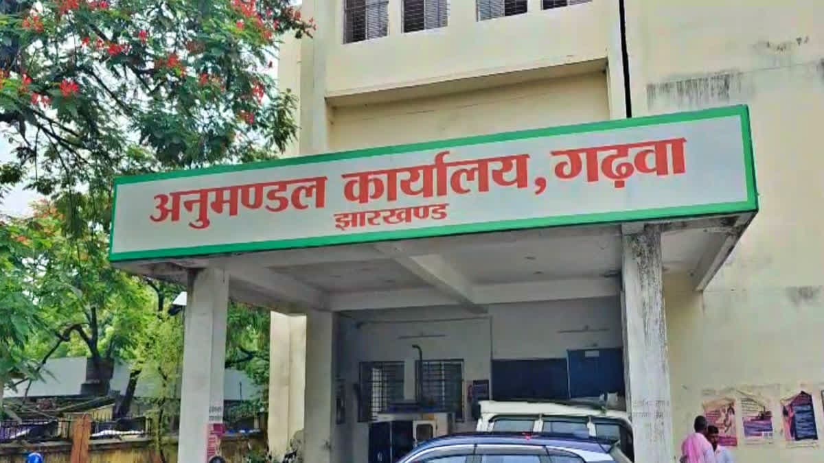 SIR फॉर्म के नाम पर पैसे मांगने के मामले में SDM ने दिए जांच के आदेश, रिपोर्ट तलब