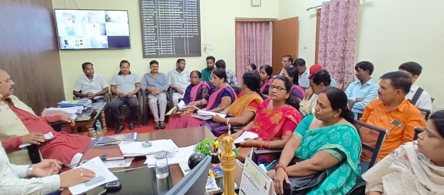 बरही में मतदाता सूची पुनरीक्षण की समीक्षा, बीएलओ को दिए निर्देश  