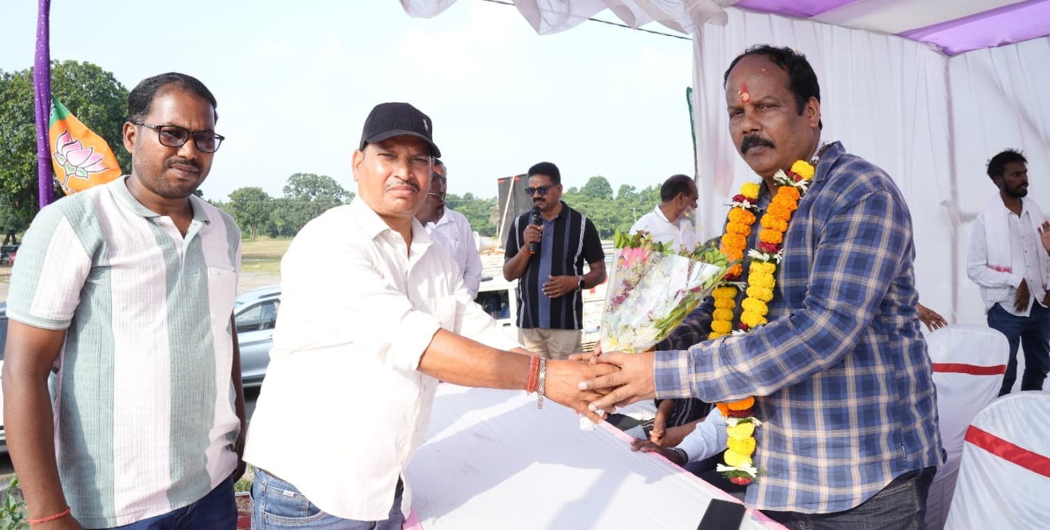 सांसद, विधायक ने रखी करीब 10 करोड़ की योजनाओं की आधारशिला