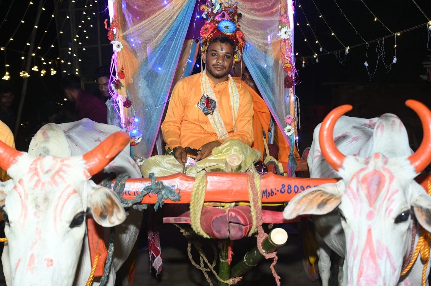 दहेज मुक्त विवाह की अनूठी मिसाल: बैलगाड़ी से बारात लेकर पहुंचे दूल्हे, उसी पर हुई दुल्हन की विदाई