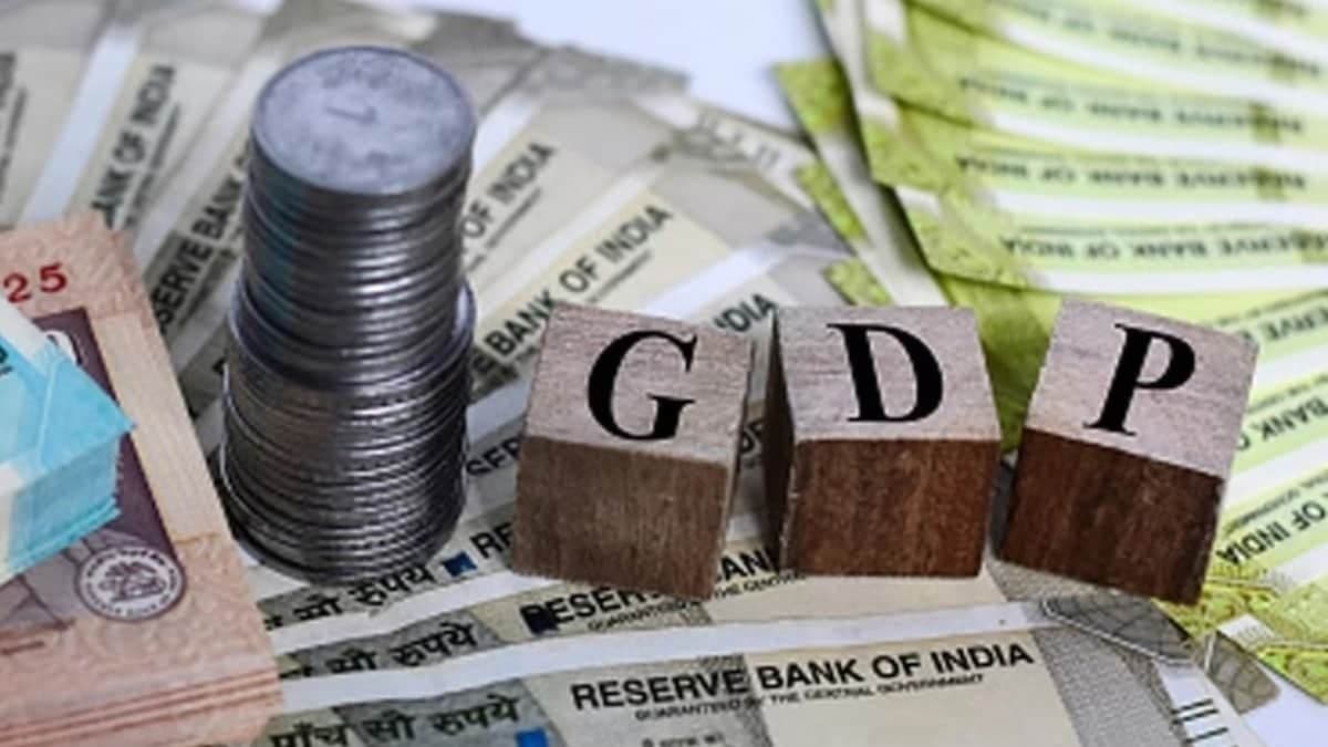 दूसरी तिमाही में 7.35% रह सकती है GDP वृद्धि, वित्त मंत्रालय का अनुमान
