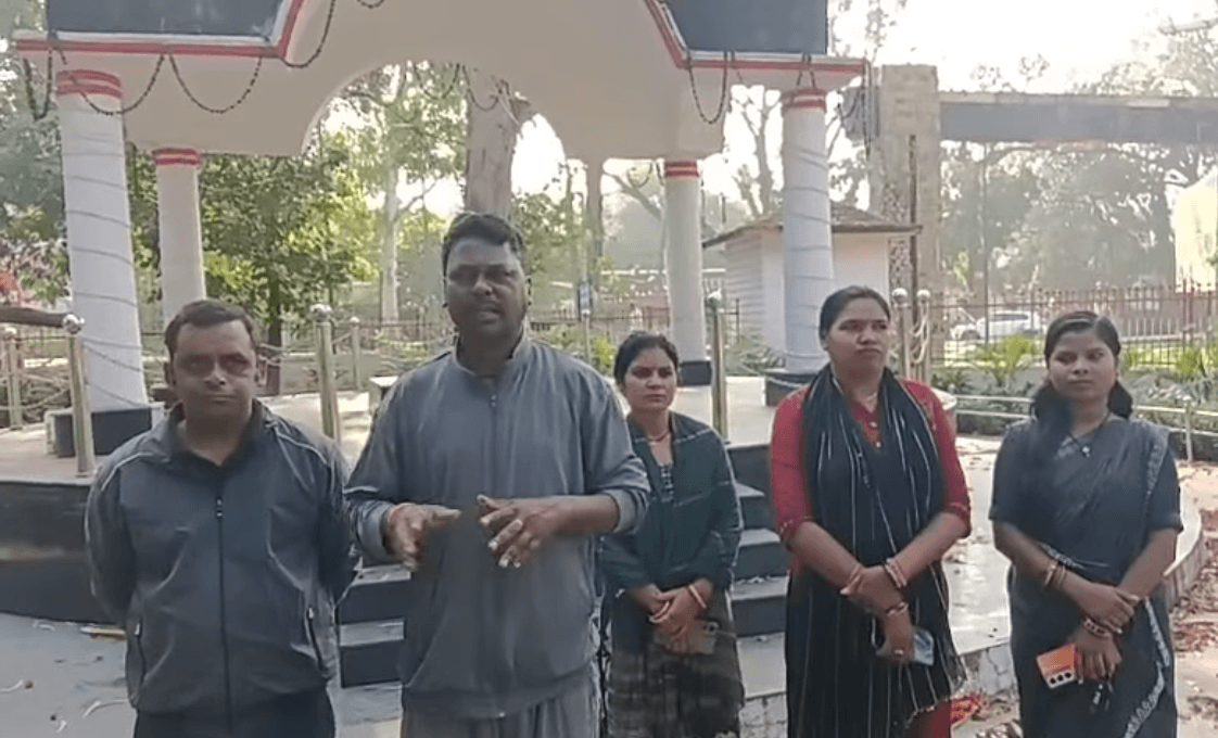 हजारीबाग में शहीद स्मारक पर तोड़फोड़ से जनता में आक्रोश, भगवा ध्वज समिति ने जताई कड़ी नाराजगी