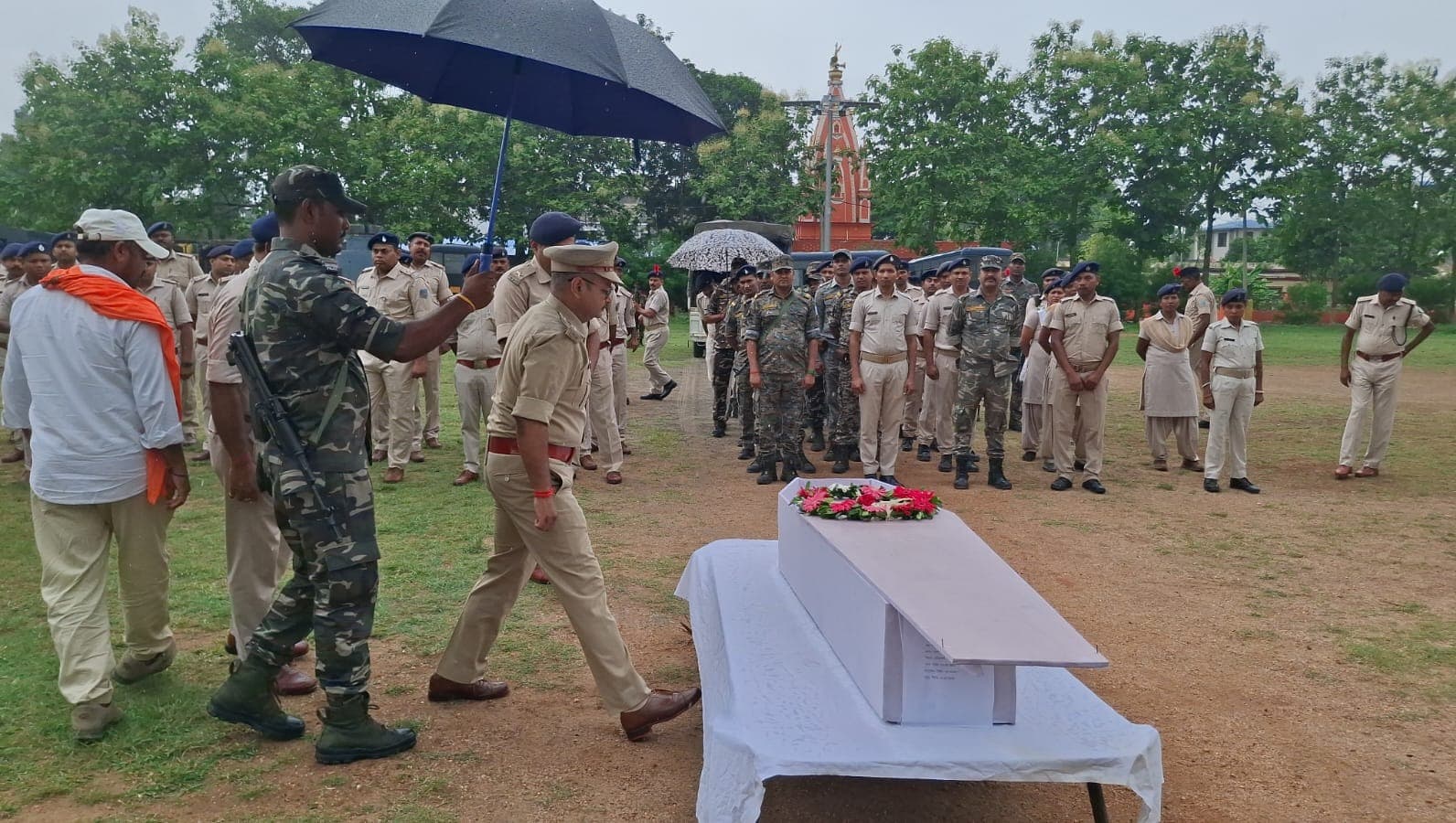 सड़क हादसे में घायल हजारीबाग पुलिस के आरक्षी नरेश कुमार यादव का निधन