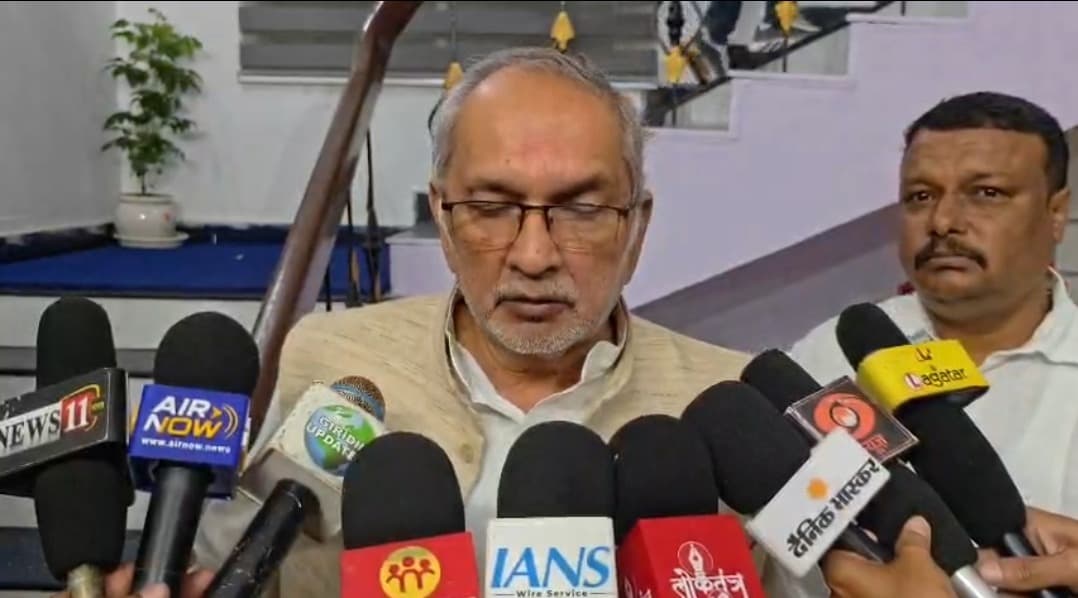 लोक लेखा समिति की बैठक में मोंगिया स्टील और राइस मिल पर चर्चा