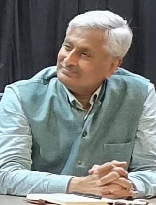 संस्कृत और उर्दू की पढ़ाई नहीं होगी बंद  कुलपति की पहल से मिला सकारात्मक परिणाम, शिक्षकों और विद्यार्थियों में खुशी